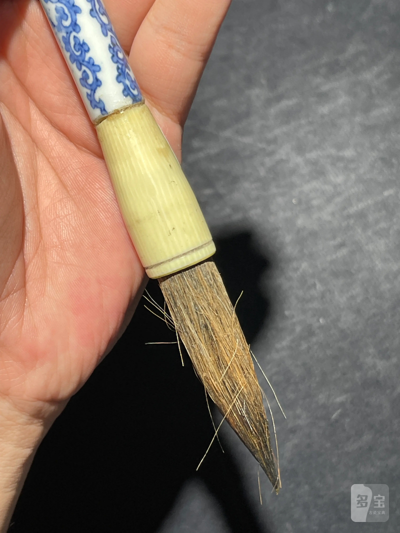 明万历 青花花卉纹毛笔 - 图7